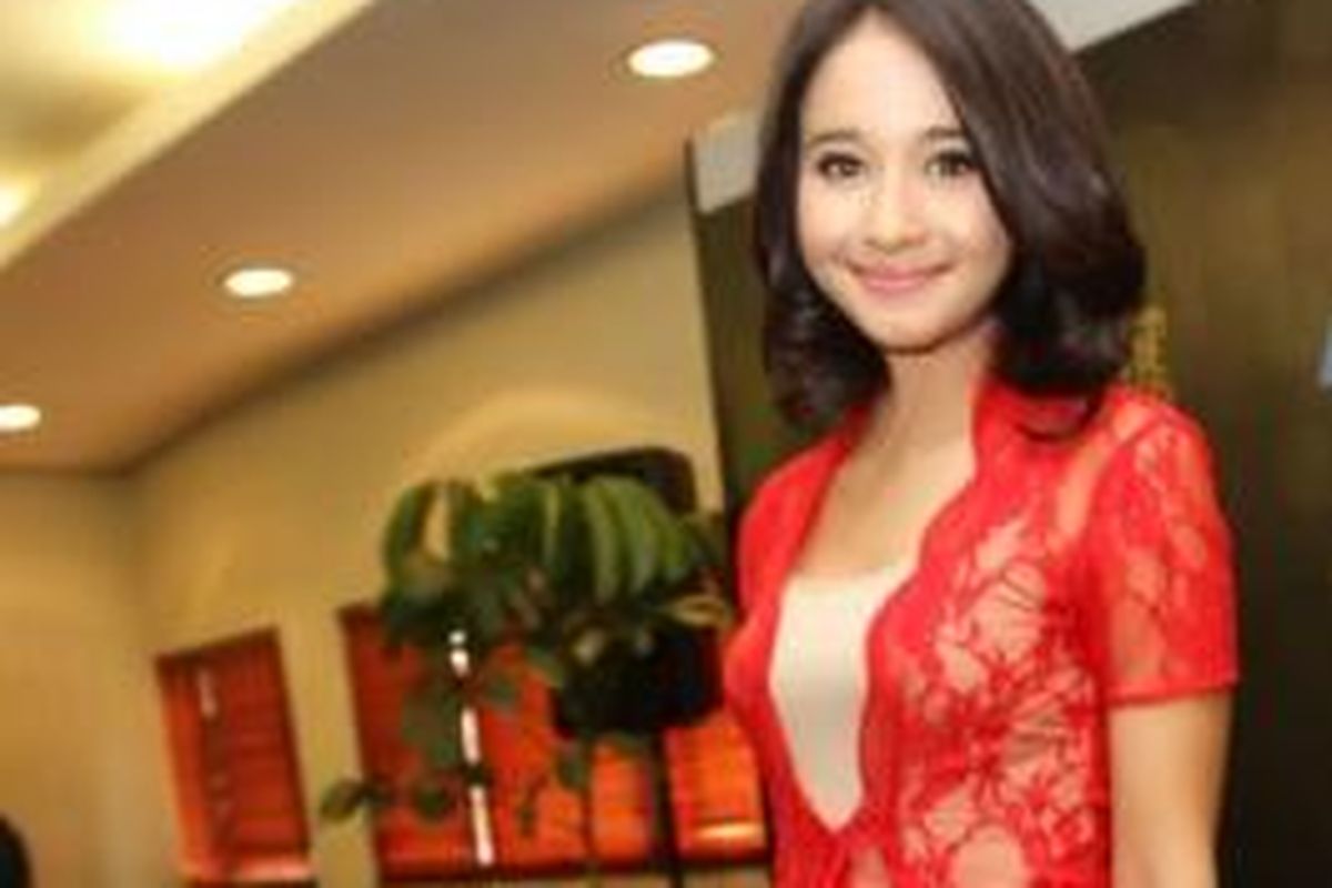 Laudya Cynthia Bella hadir pada acara konferensi pers Indonesian Movie Awards 2013 di Gedung RCTI, Kebon Jeruk, Jakarta Barat, Senin (21/5/2013).