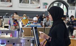 Teknologi Boarding KAI Bikin Antrean 