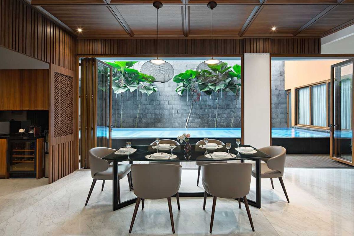 Desain ruang makan eklektik kontemporer karya Vindo Design 