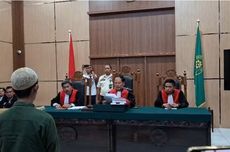 Massa Buruh Tiba di Depan Gedung DPR Usai Long March dari Jalan Gerbang Pemuda