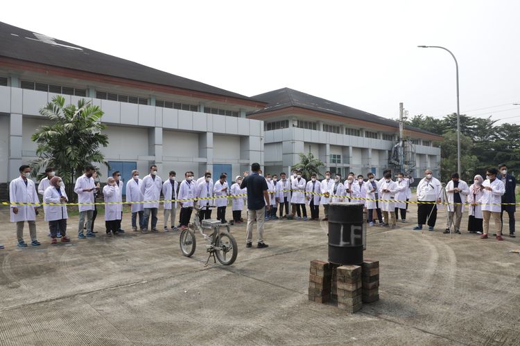 Ilustrasi demo pemadaman baterai lithium-ion