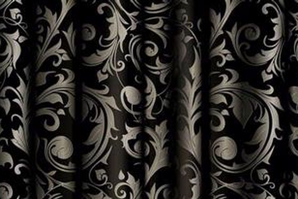 Gorden berwarna gelap berkesan berat, apalagi yang bahannya tebal. Kesan mewah dan elegan bisa ditampilkan, khusus untuk ruangan berukuran luas.