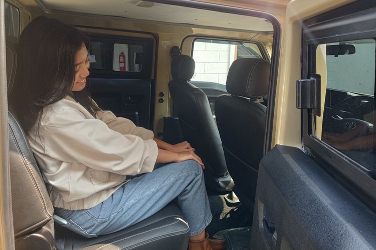 Toyota Hilux Rangga Shadeva buatan Karoseri DSP Styling