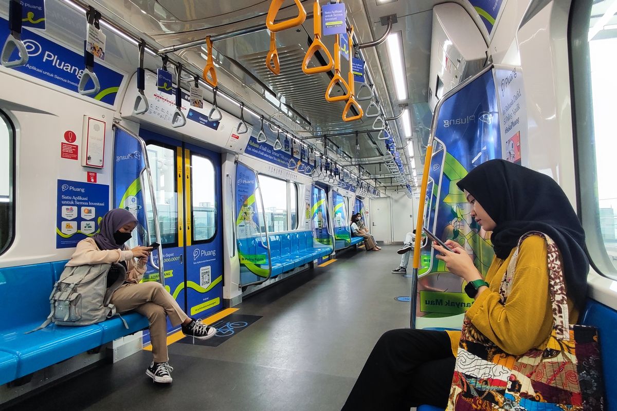 Suasana di MRT Jakarta Lebak Bulus-Bundaran HI, Kamis (6/7/2023).