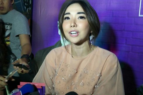 Menangis, Gisel: Sedih Kan, Malu Juga Sebenarnya 