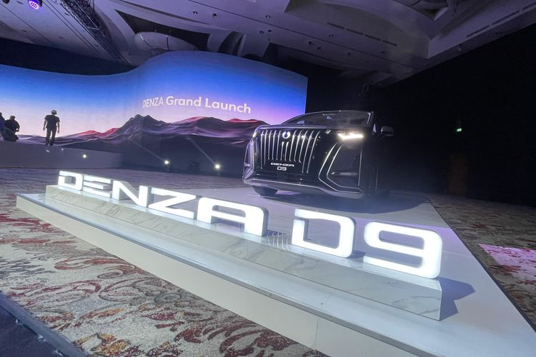 Denza D9 meluncur di Indonesia