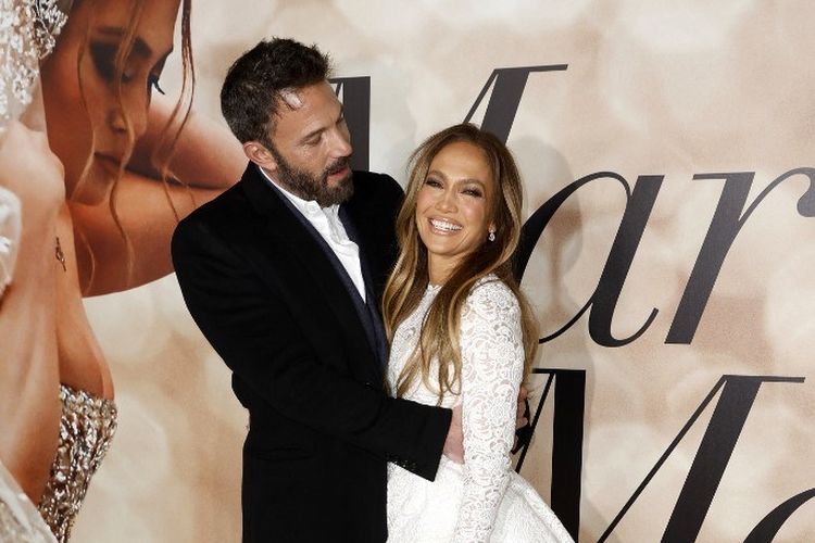Foto Menikah Dengan Ben Affleck Jennifer Lopez Perkenalkan Nama Baru
