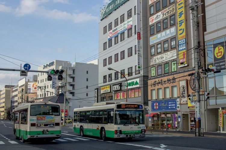 Bus Sushi Hadir di Jepang, Penumpang Bisa Makan Sambil Keliling Tokyo