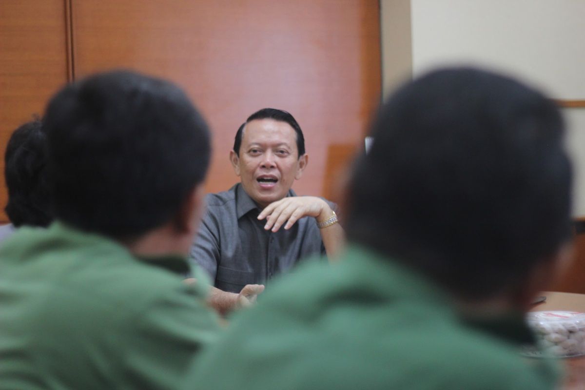 Mendiang Tjetjep Muchtar Soleh saat menggelar rapat dengan perangkat daerah ketika masih menjadi Bupati Cianjur beberapa tahun lalu