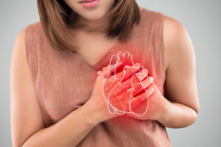 Serangan jantung bisa jadi salah satu penyebab sakit di bawah payudara.