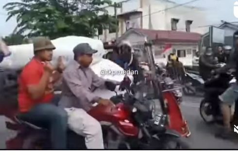 Warga Jarah Puluhan Karung Sepatu Bekas Impor Sitaan Bea Cukai, dari 26 Hanya Sisa 3