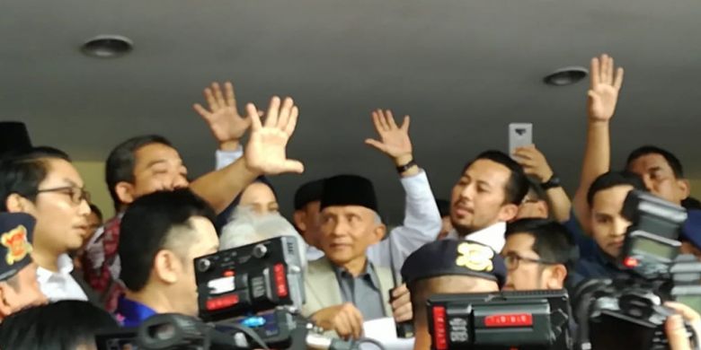 Ketua Dewan Kehormatan Partai Amanat Nasional (PAN) Amien Rais mendatangi Polda Metro Jaya, Jakarta, Rabu (10/10/2018). 