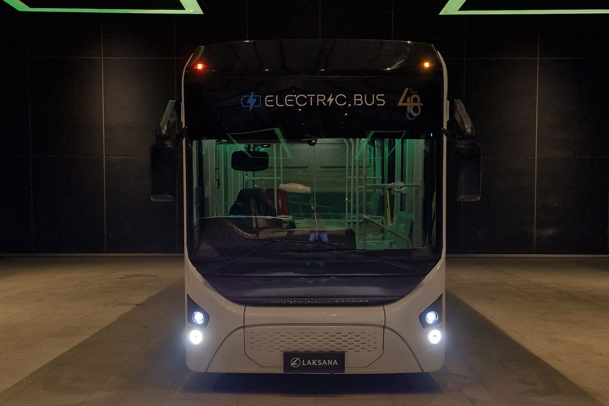Bodi bus listrik Nucleus 6 buatan karoseri Laksana