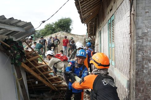 Tiba di Lokasi Gempa Cianjur, Dompet Dhuafa Lakukan Evakuasi hingga Dirikan Dapur Umum