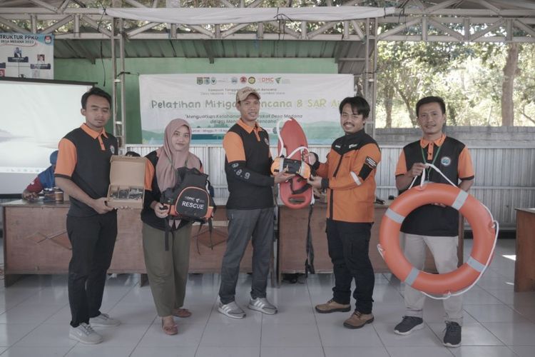 Disaster Management Center (DMC) Dompet Dhuafa mengadakan pelatihan intensif penanggulangan bencana di Pantai Bintang, Desa Medana, Kecamatan Tanjung, Kabupaten Lombok Utara, Nusa Tenggara Barat (NTB), mulai Jumat (11/8/2023) hingga Senin (14/8/2023). 