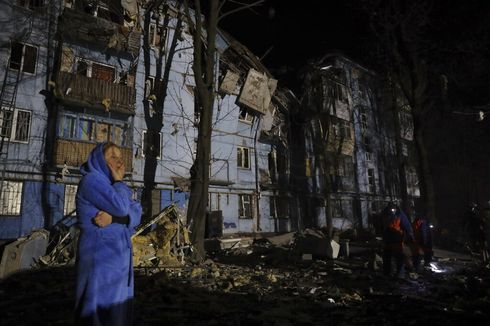 Serangan Rudal Rusia Hantam Apartemen di Zaporizhzhia Ukraina, 4 Tewas
