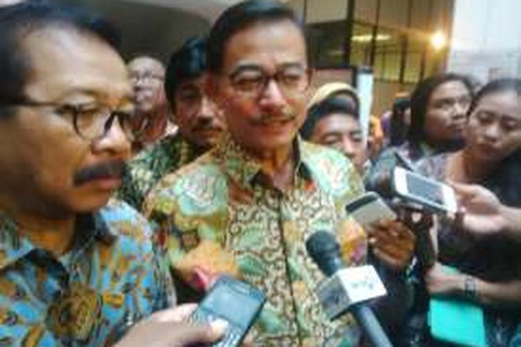 Menteri Agraria dan Tata Ruang, Ferry Mursyidan Baldan di Surabaya, Sabtu (9/4/2016).