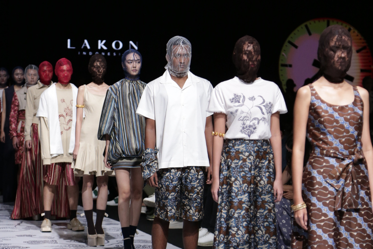 Koleksi busana LAKON Indonesia dan Cahyo di JF3 Fashion Festival 2022