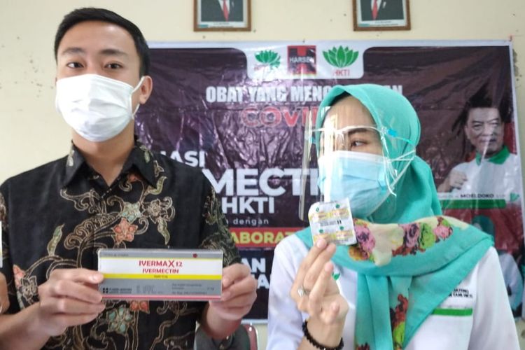 Donasi obat ivermectin diberikan untuk membantu penanganan kasus Covid-19 di Kota Semarang, Jawa Tengah pada Jumat (11/6/2021).