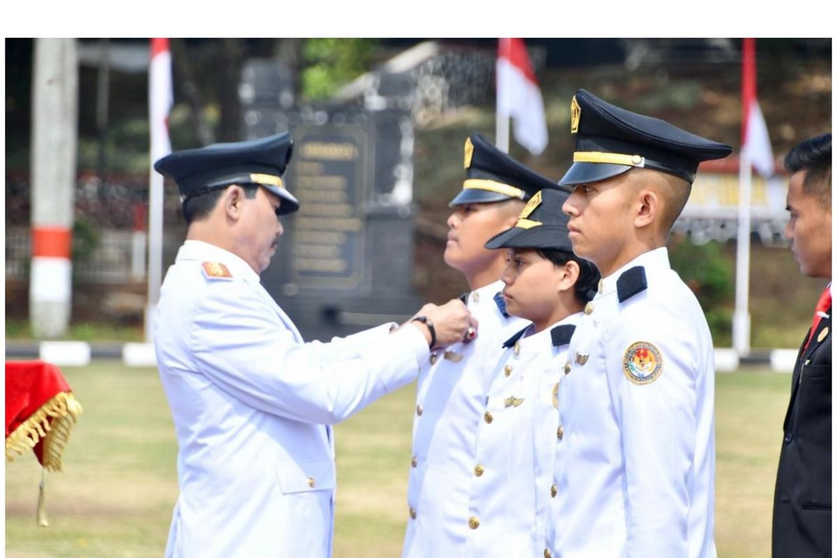 Ilustrasi IPDN, persyaratan IPDN, 721 orang putra-putri terbaik bangsa yang terdiri atas 505 putri dan 216 putra secara resmi telah dikukuhkan oleh Rektor Institut Pemerintahan Dalam Negeri sebagai Praja Pratama IPDN Angkatan XXXV Tahun 2024