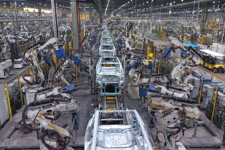 Kunjungan ke pabrik VinFast di Vietnam