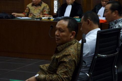 Bupati Halmahera Timur Rudi Erawan Hadapi Sidang Dakwaan