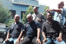 Wali Kota Madiun Ditahan, Belasan Warga Cukur Gundul dan Makan Bubur