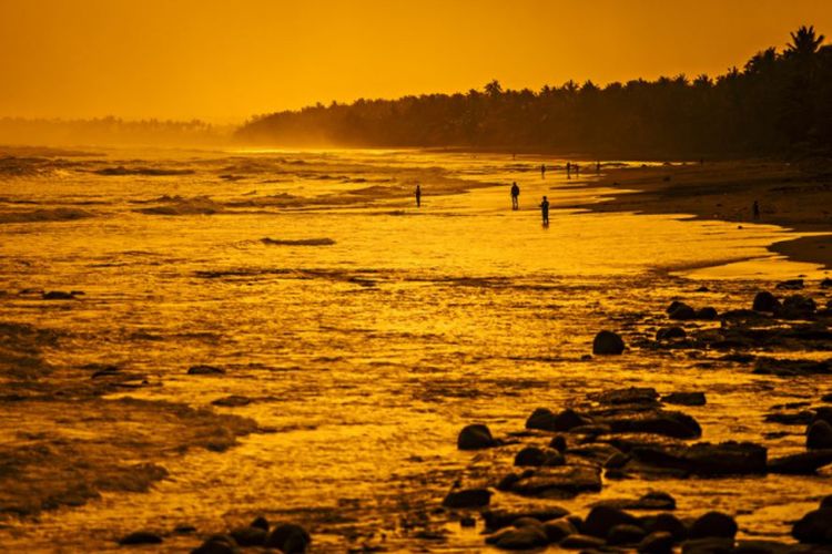 Pantai Yeh Leh di Kabupaten Jembrana, salah satu destinasi pantai di Bali barat.