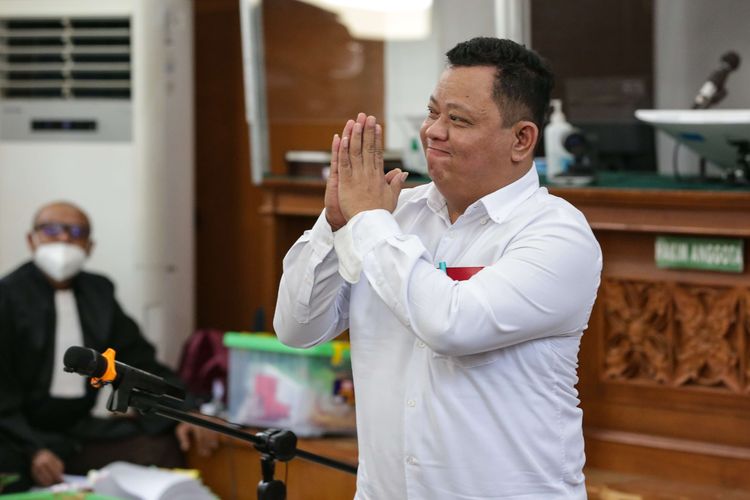 Terdakwa kasus pembunuhan berencana Brigadir J, Kuat Ma'ruf menjalani sidang di Pengadilan Negeri Jakarta Selatan, Senin (12/12/2022). Putri Candrawathi menjadi saksi dalam sidang kali ini.