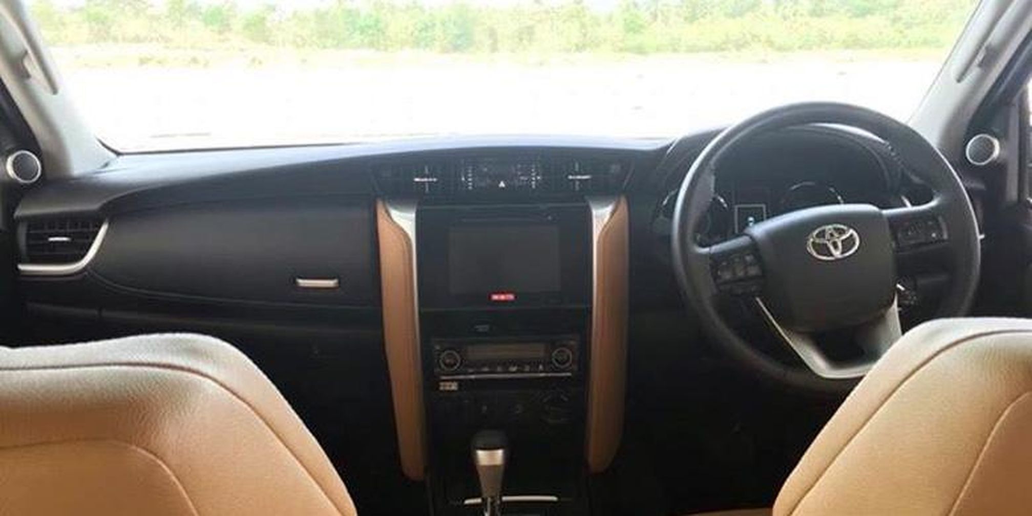 Giliran All New Toyota Fortuner Yang Bocor