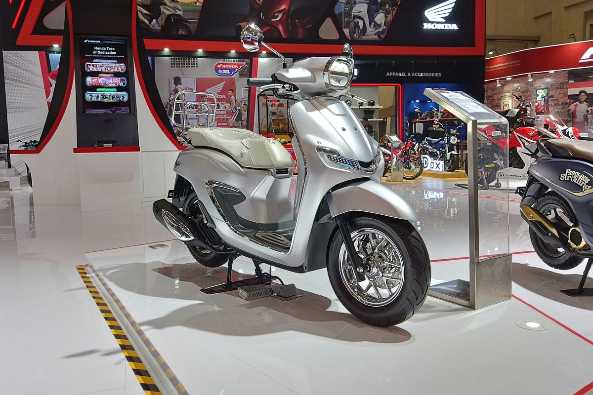 Honda Stylo 160 Silver Style