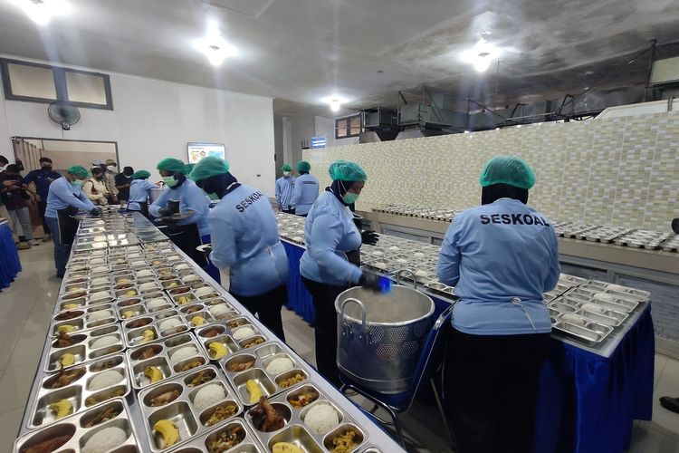 Guru Besar UGM Dukung Zakat Danai Makan Bergizi Gratis, tetapi...