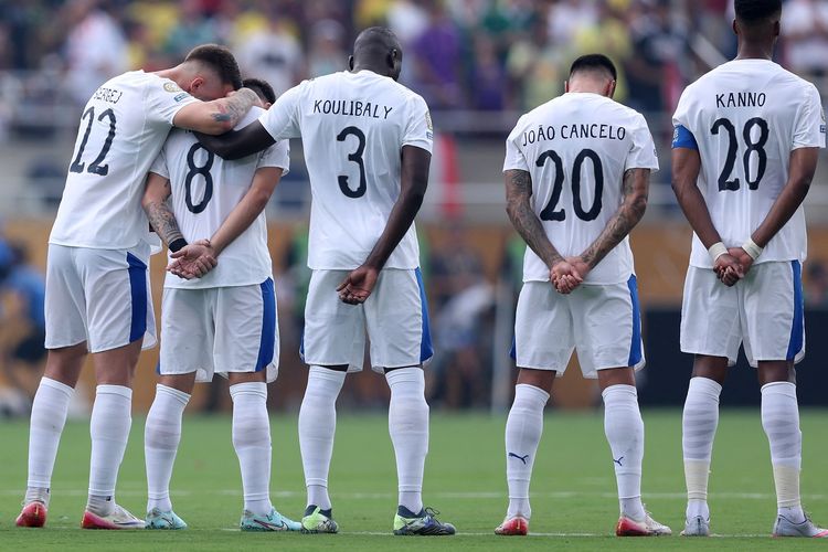 Ruben Neves Tangisi Kematian Diogo Jota, Angkat Peti Jenazah Sang Sahabat