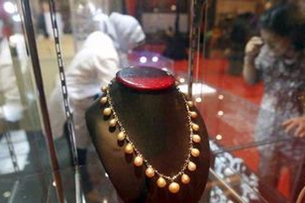 Perhiasan mutiara buatan Indonesia digemari di Jepang, Australia dan Hong Kong.