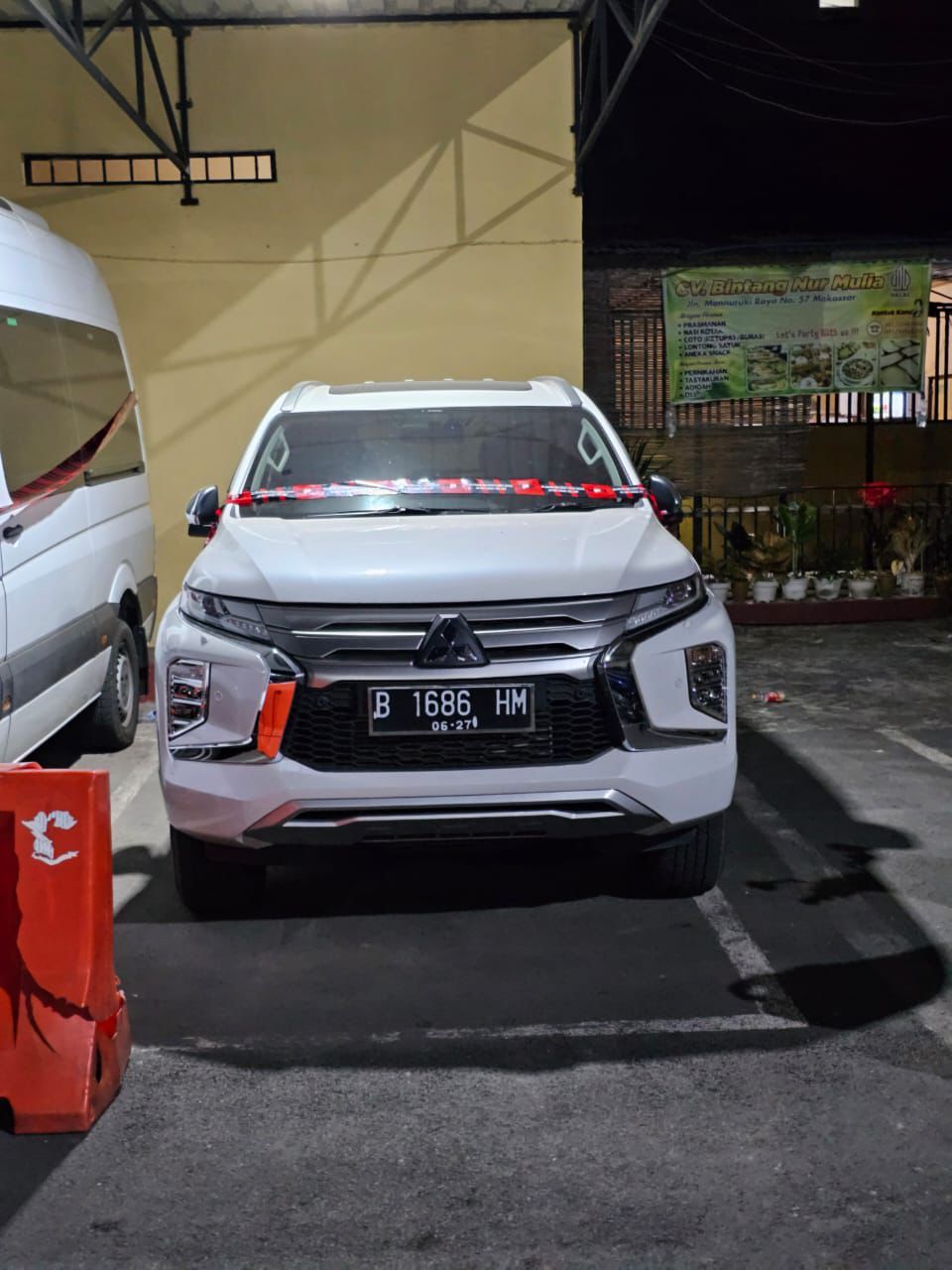 KPK Sita 1 Mobil Pajero Milik SYL yang Disembunyikan di Lahan Kosong di Makassar