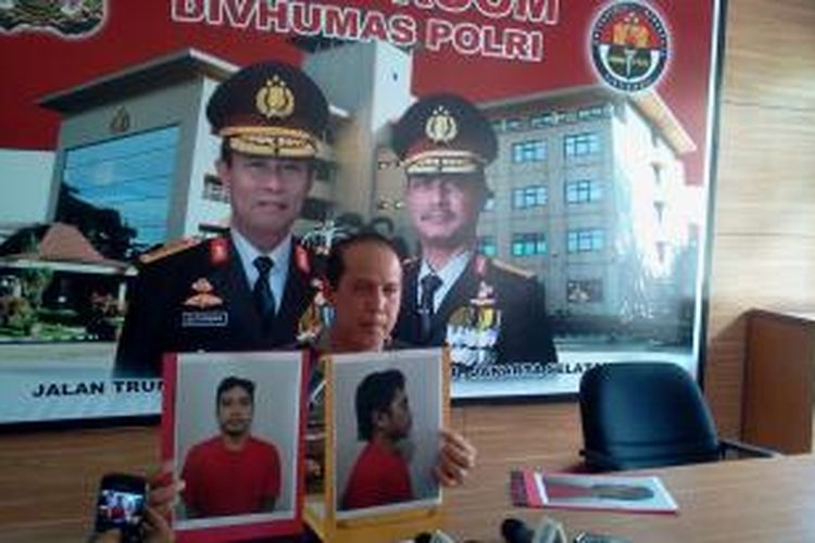 Kepala Biro Penerangan Masyarakat Humas Polri, Brigjen Pol Boy Rafli Amar menunjukkan foto terpidana kasus terorisme yang melarikan diri dari Lembaga Pemasyarakatan Tanjung Gusta Medan, Sumatera Utara, Fadli Sadama, Rabu (4/12/2013).