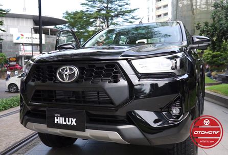Toyota Hilux Double Cabin 2.4 4x4 Facelift 2024