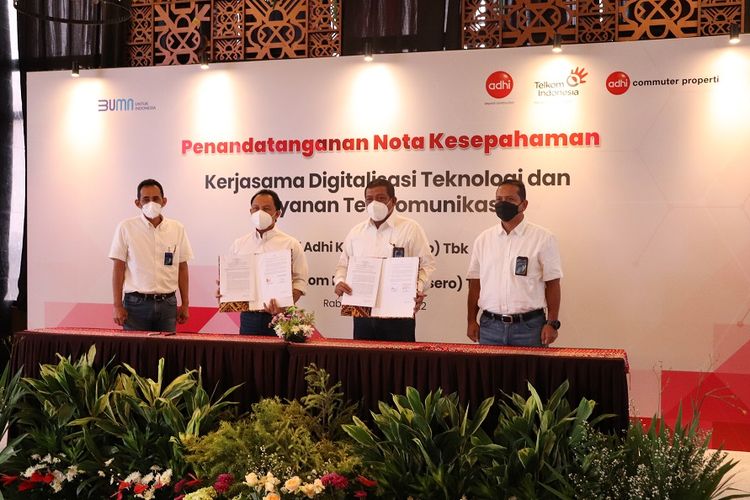 Penandatanganan kerjasama PT Adhi Karya (Persero) Tbk dengan PT Telkom Indonesia (Persero)Tbk