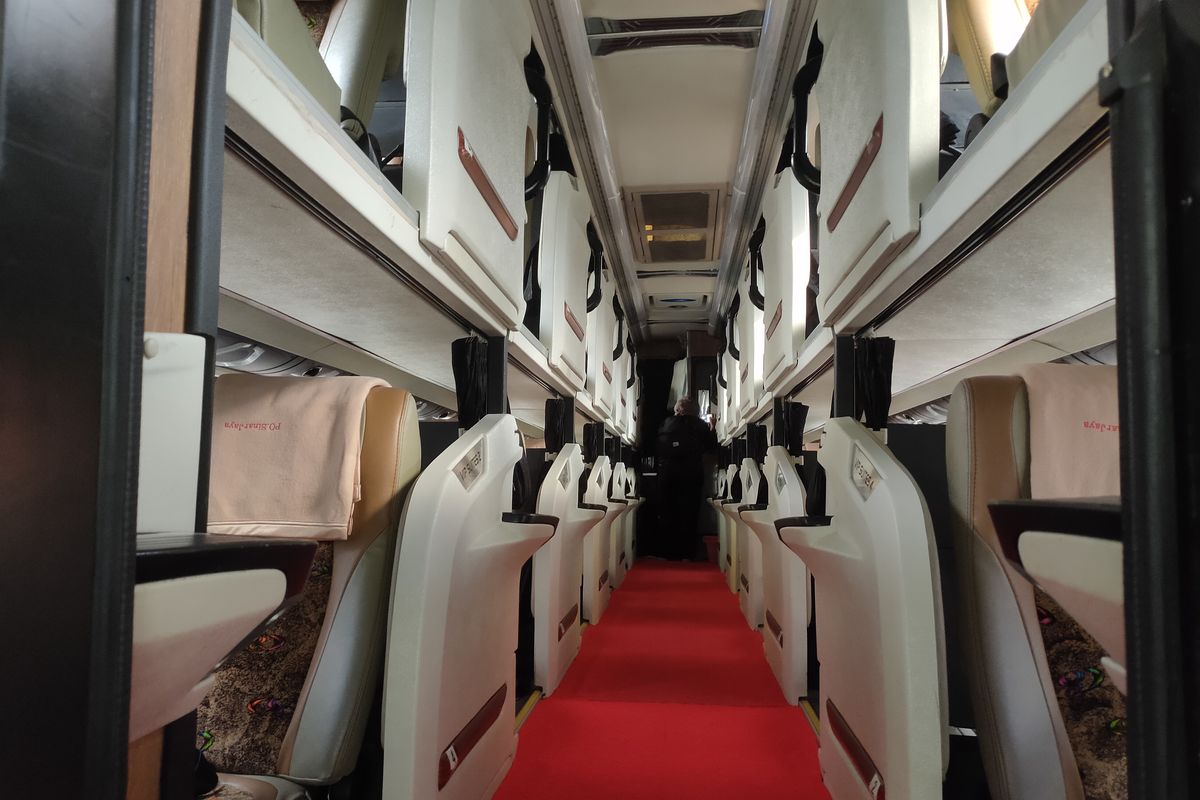 Sleeper bus Sinar Jaya