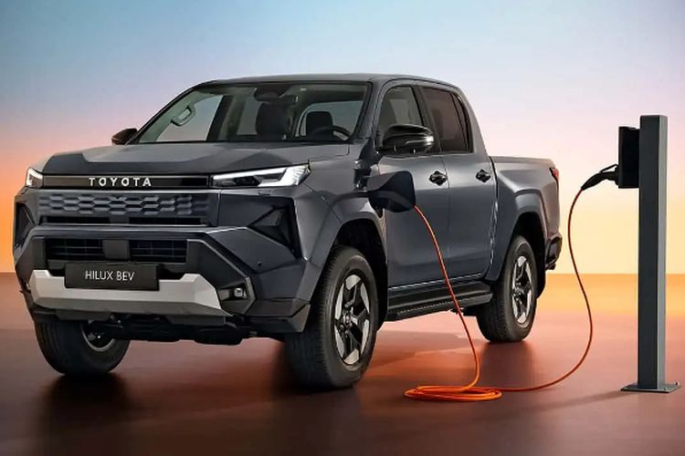 Toyota Sebut Teknologi PHEV Belum Cocok untuk Angkutan Komersial