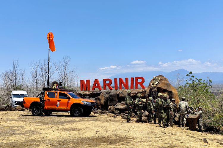 Join strike adalah operasi gabungan yang melibatkan berbagai Matra Angkatan Bersenjata yakni Angkatan Darat, Angkatan Laut dan Angkata Udara dari berbagai negara peserta latihan.