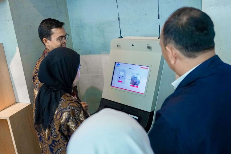 Ilustrasi uji coba teknologi Face Recognition di GraPARI yang dilakukan Telkomsel.