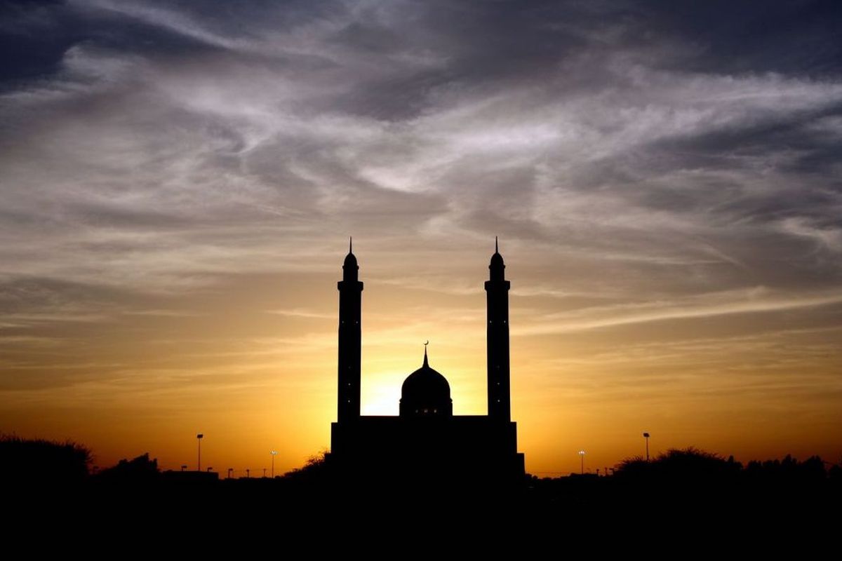 Ilustrasi malam Lailatul Qadar. Kapan Malam Lailatul Qadar 2025? Ini Tanda-Tandanya