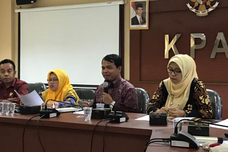 Ketua Komisi Perlindungan Anak Indonesia (KPAI) Susanto saat konferensi pers di Kantor KPAI, Jakarta Pusat, Selasa (8/1/2019). 