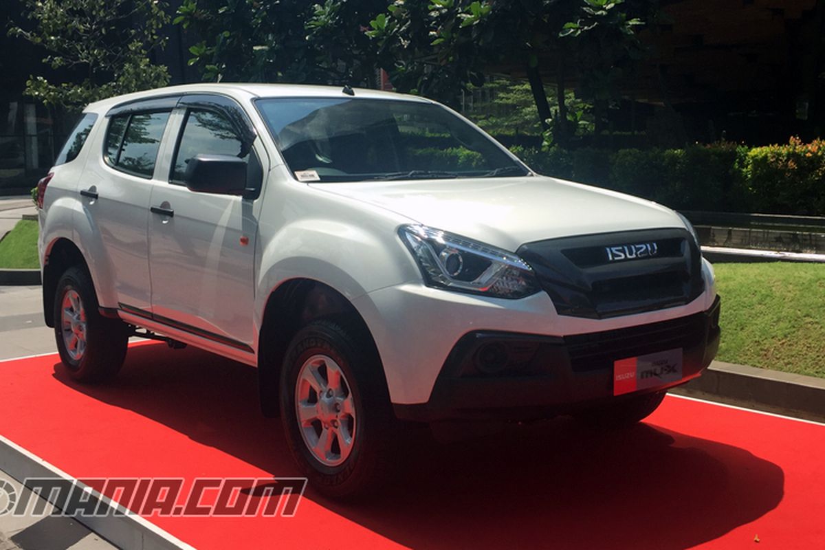 Isuzu New mu-X varian baru, M/T 4X4