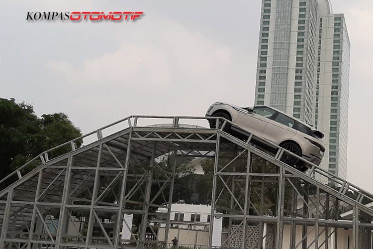 Range Rover Evoque meluncur di Indonesia