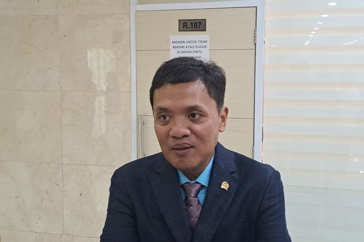 Wakil Ketua Komisi III DPR sekaligus Wakil Ketua Umum Partai Gerindra Habiburokhman saat ditemui di Gedung DPR, Senayan, Jakarta, Senin (10/7/2023). 