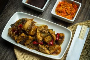 Resep Ayam Lada Hitam Gurih Pedas, Sausnya Meresap Sempurna