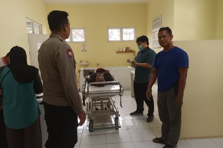 Lansia Tukang Becak di Indramayu Meninggal Mendadak Saat Santap Bubur