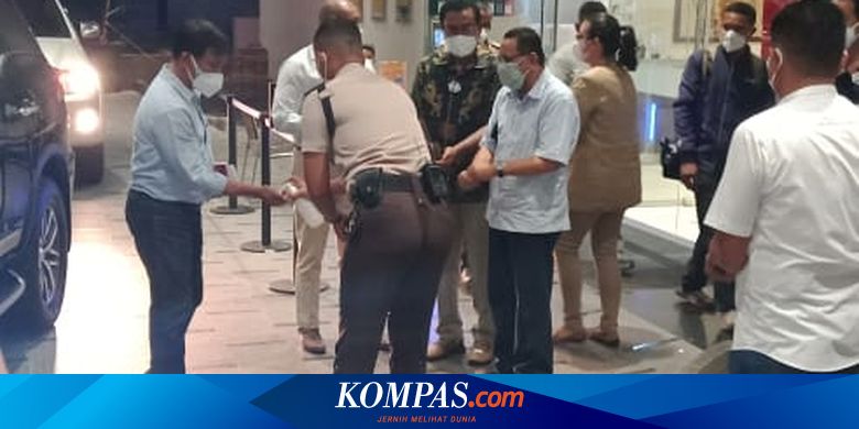 Bupati Lembata Meninggal Terpapar Covid-19, Merah Putih Setengah Tiang Dikibarkan - Vimarsana News